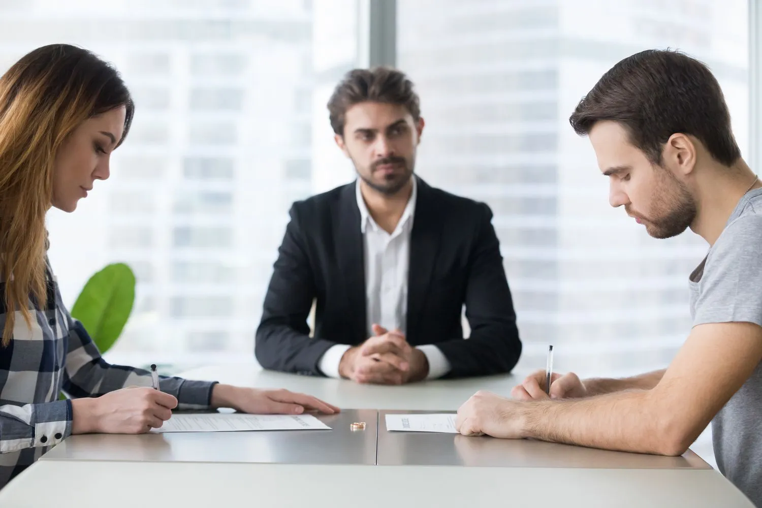 How EH Mediation Guides Couples Toward Fair and Balanced Outcomes Bridgnorth